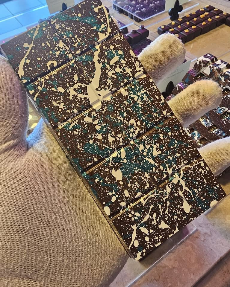 Medium Milk Chocolate Dubai Bar